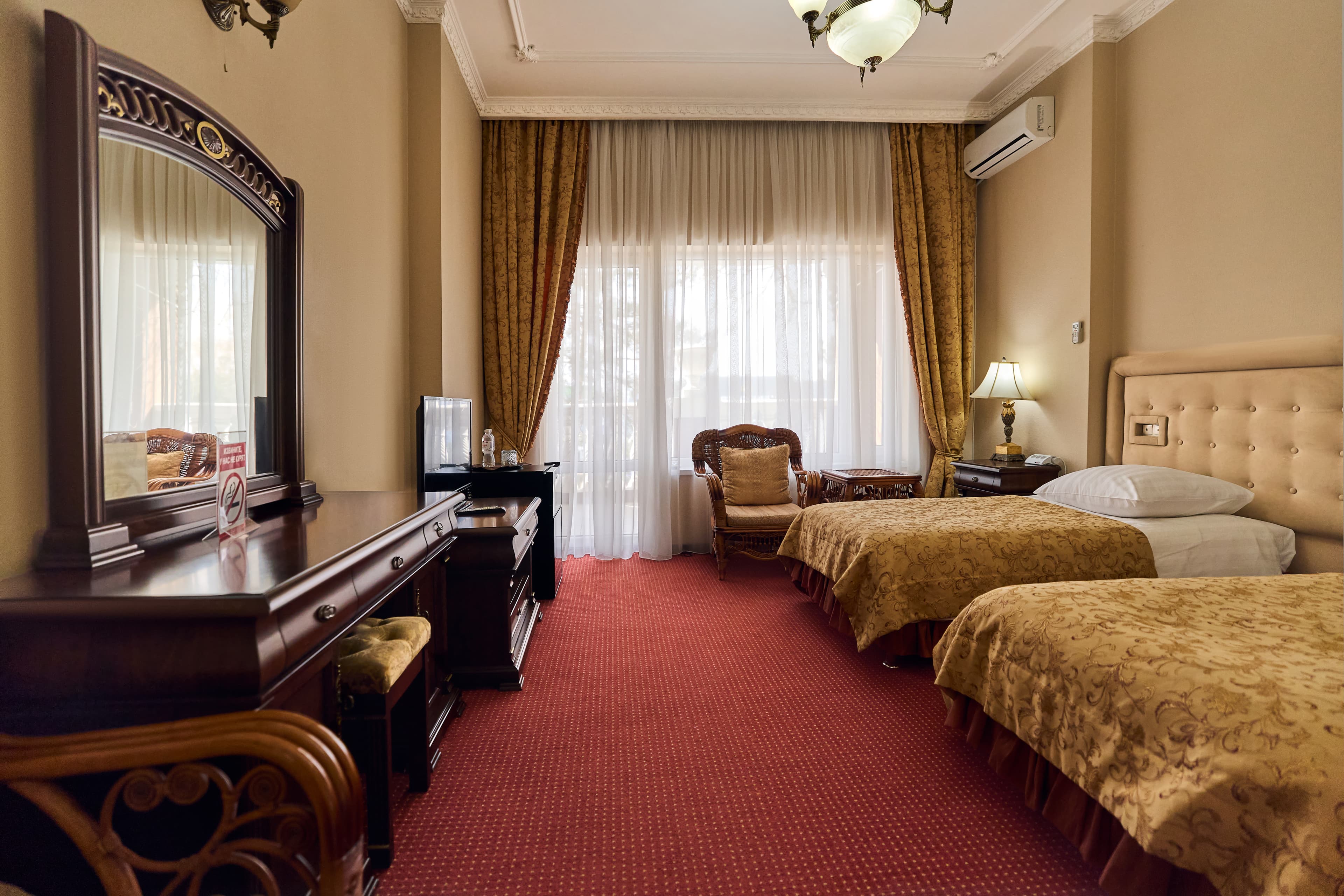 Полулюкс с двумя кроватями interior